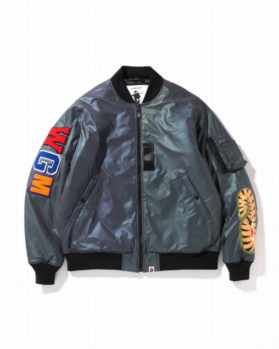 Pánské Bundy Bape Aurora Shark Loose Fit MA-1 Černé | 19672OVRL